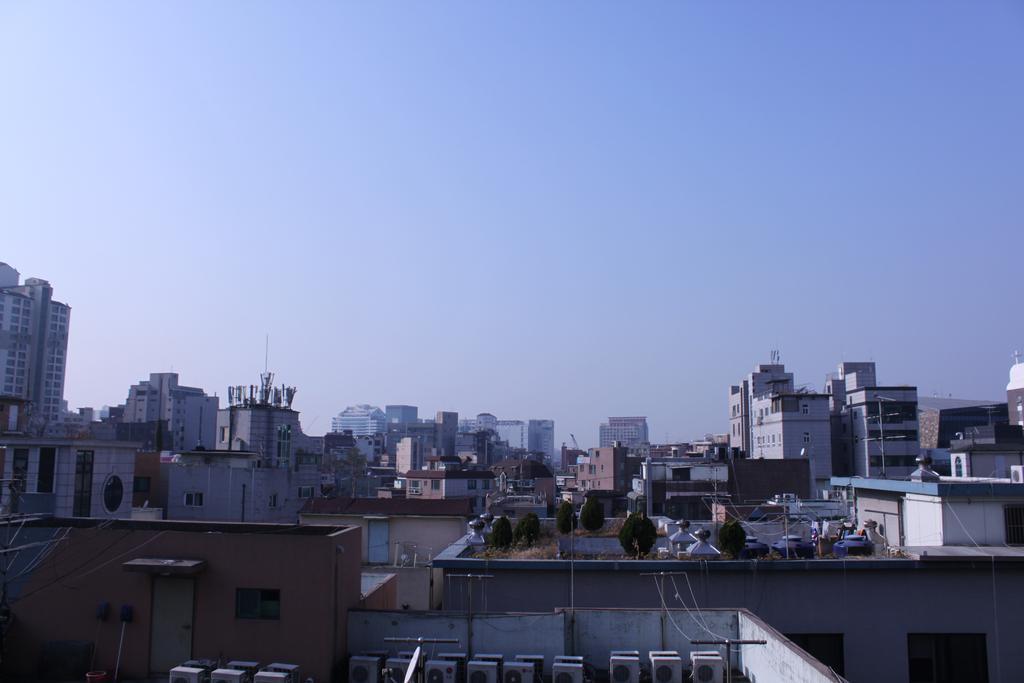 K-Guesthouse Sinchon 2 Сеул Экстерьер фото