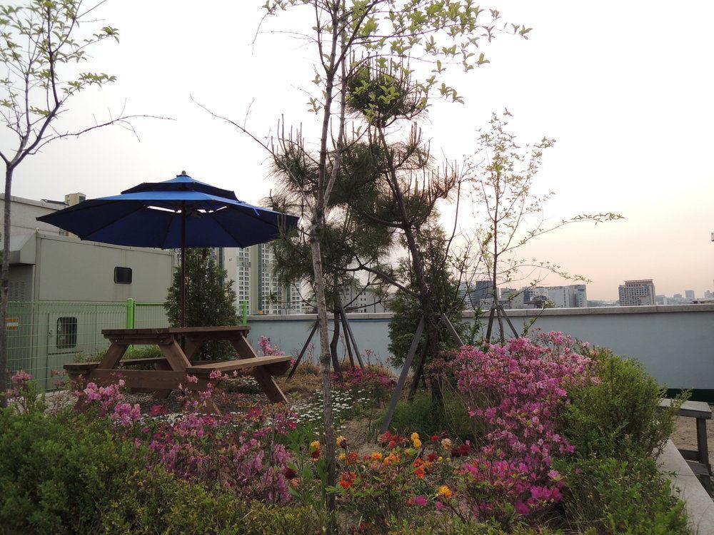 K-Guesthouse Sinchon 2 Сеул Экстерьер фото