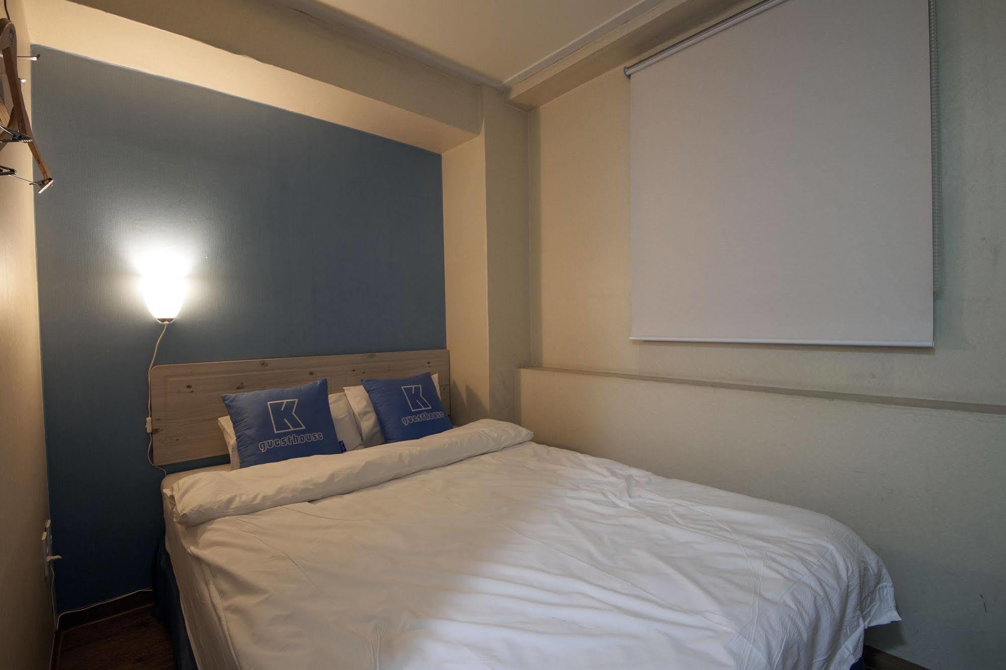 K-Guesthouse Sinchon 2 Сеул Экстерьер фото